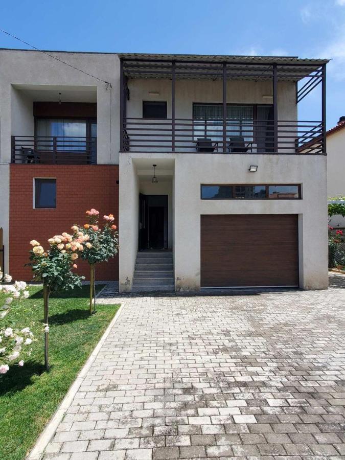 Guesthouse Anna Tbilisi Esterno foto