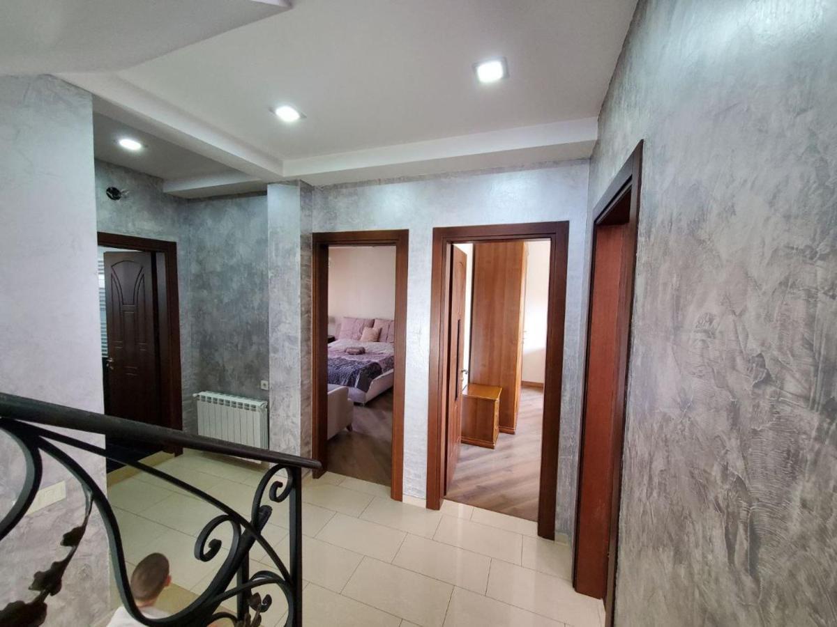 Guesthouse Anna Tbilisi Esterno foto