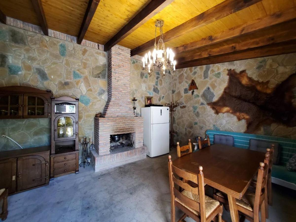 Guesthouse Anna Tbilisi Esterno foto